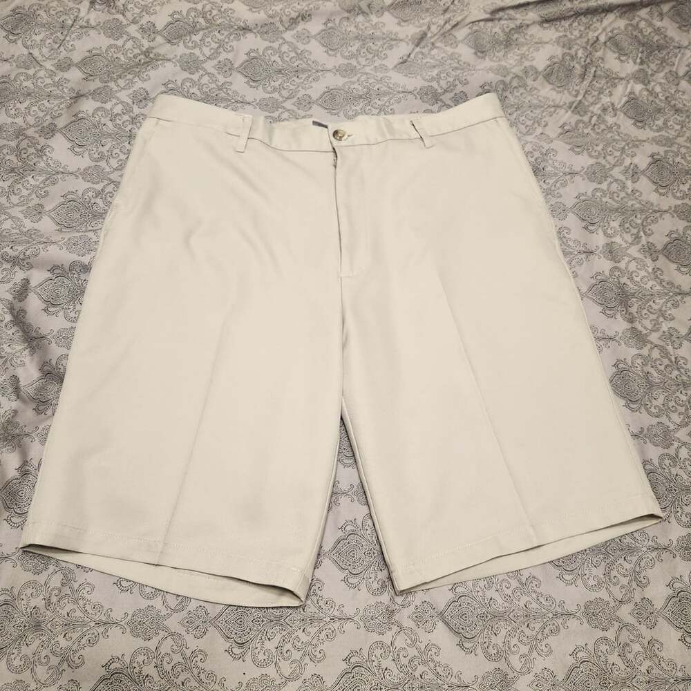Dockers Men's Beige Flat Front Bermuda Shorts Size 34